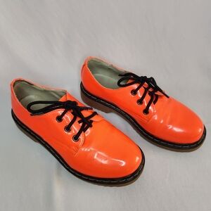 Vintage Brand Orange Loafer Size 6.5 Women